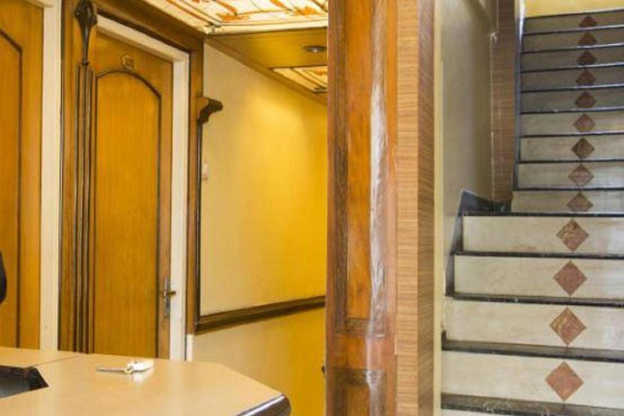 Hotel Siddhartha Mumbai Exterior photo