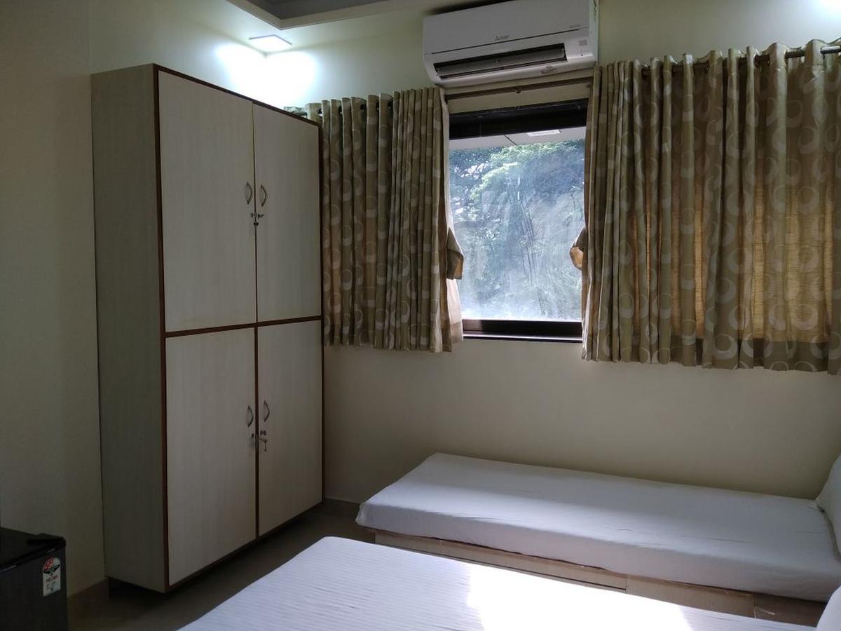 Hotel Siddhartha Mumbai Exterior photo