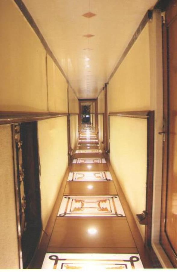 Hotel Siddhartha Mumbai Exterior photo
