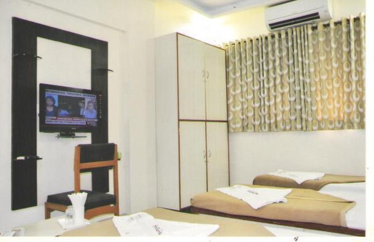 Hotel Siddhartha Mumbai Exterior photo